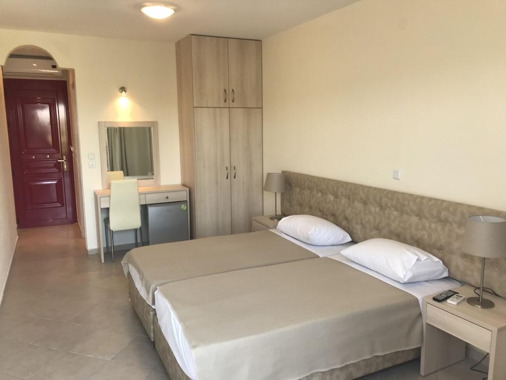 Ai Helis Resort 스보로나타 외부 사진