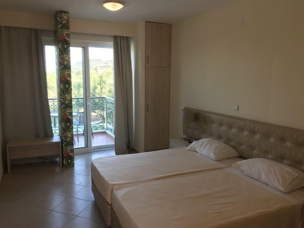 Ai Helis Resort 스보로나타 외부 사진