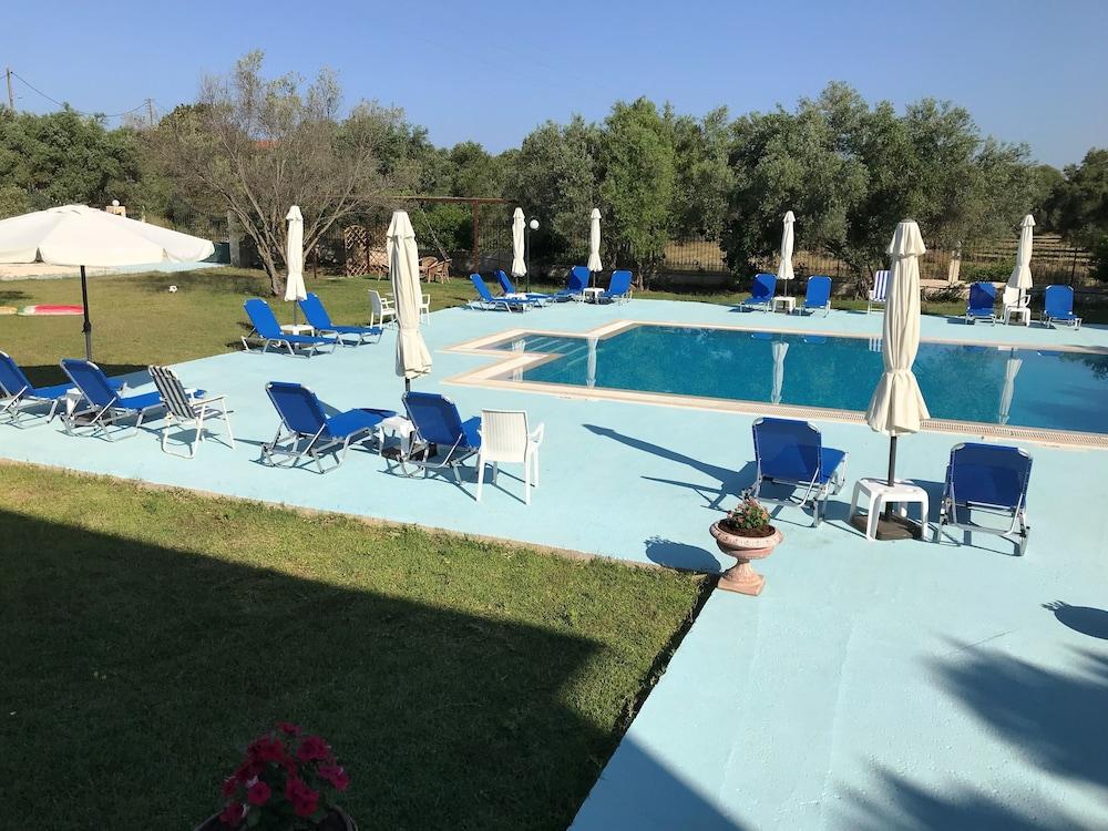 Ai Helis Resort 스보로나타 외부 사진
